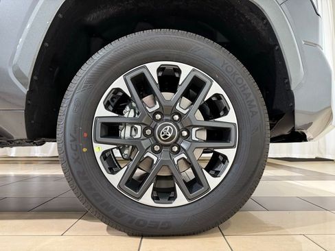 New 2026 Toyota Tundra Limited AWD/4WD image 9