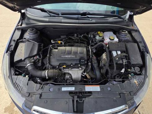 Used 2014 Chevrolet Cruze LT image 21