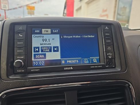 Used 2012 Dodge Grand Caravan SXT w/ Entertainment Group 1 image 18