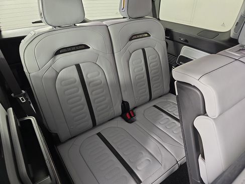 Used 2024 Rivian R1S Adventure image 25