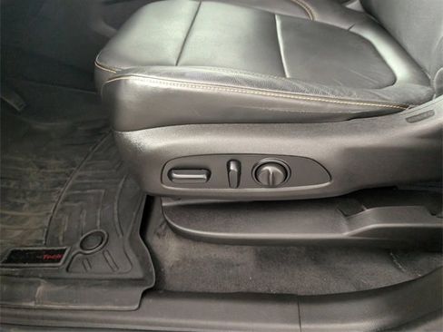 Used 2019 Chevrolet Traverse LT w/ LPO, Cargo Package image 12