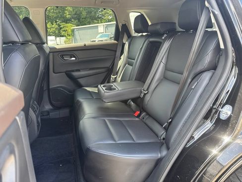 Used 2023 Nissan Rogue SV w/ SV Premium Package AWD/4WD image 10