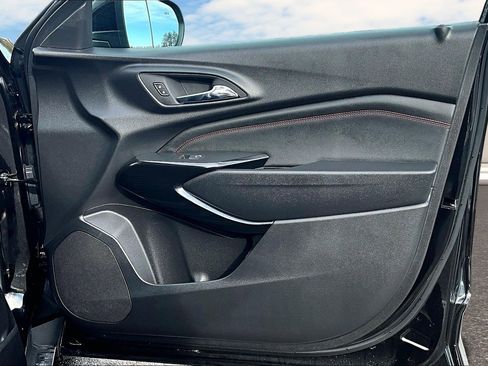 Used 2026 Chevrolet Trax RS w/ Sunroof Package image 20