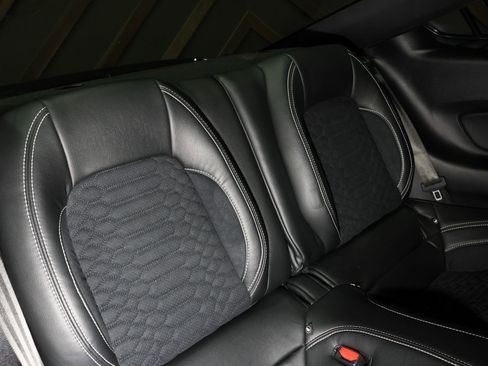 Used 2022 Ford Mustang GT Premium w/ GT Performance Package RWD image 8