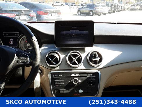 Used 2017 Mercedes-Benz GLA 250 image 16