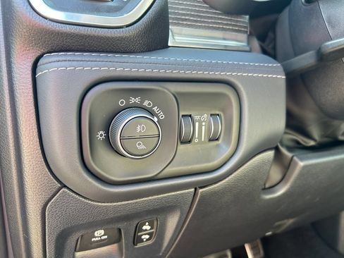 Used 2023 RAM 1500 Limited AWD/4WD image 27