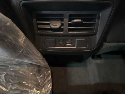 New 2026 GMC Canyon Elevation w/ Convenience Package image 34