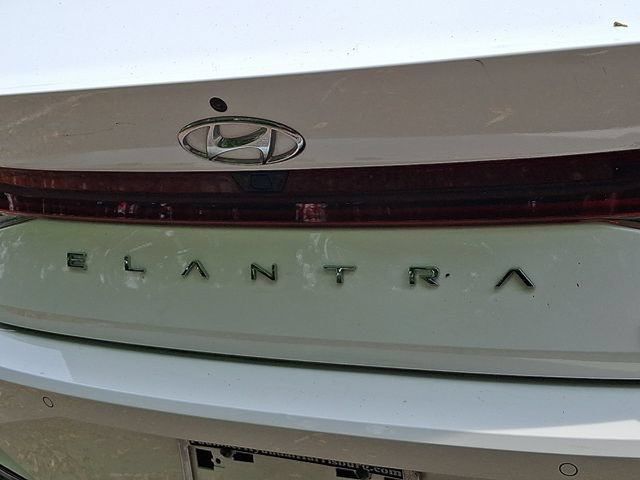 Certified 2023 Hyundai Elantra Limited w/ Cargo Package FWD image 47