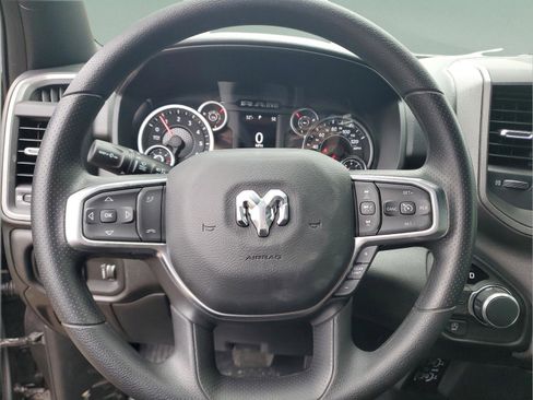 Used 2026 RAM 1500 Express RWD image 17