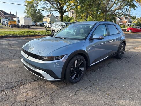 New 2025 Hyundai Ioniq 5 SEL image 3