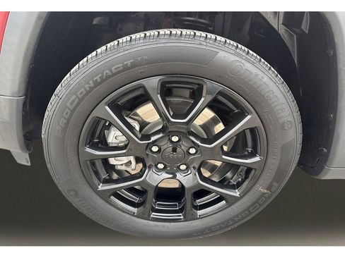 Used 2023 Jeep Compass Altitude image 11