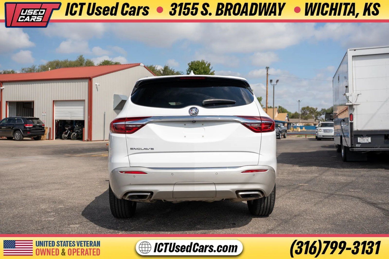 Used 2021 Buick Enclave Essence FWD image 4