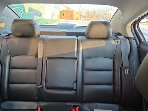 Used 2015 Chevrolet Cruze LT image 18