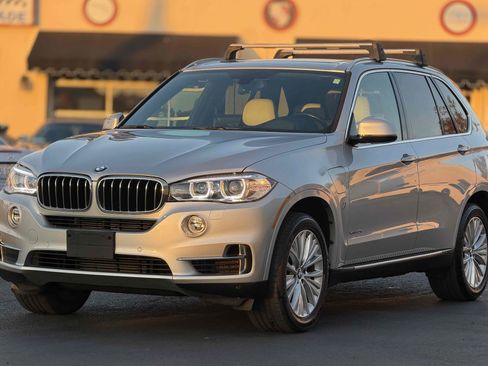 Used 2017 BMW X5 xDrive40e AWD/4WD image 3