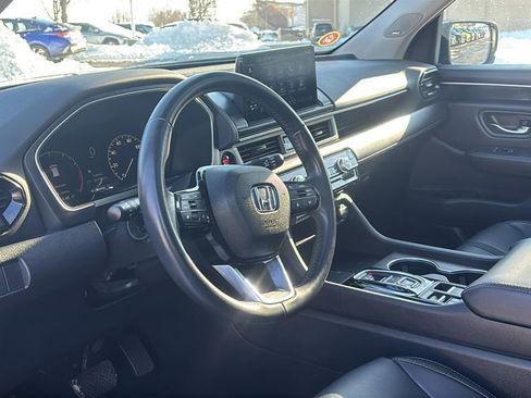 Used 2024 Honda Pilot Touring image 27