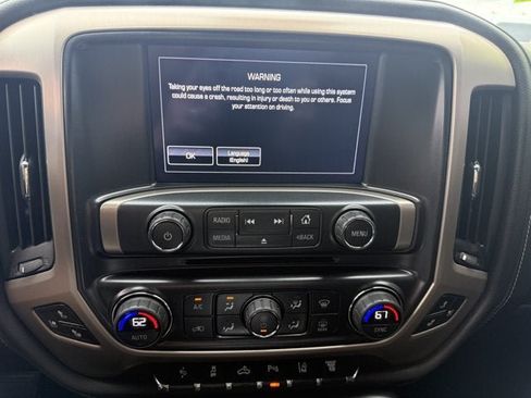 Used 2016 GMC Sierra 2500 Denali w/ Duramax Plus Package AWD/4WD image 22