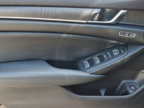 Certified 2022 Honda Accord Touring image 13