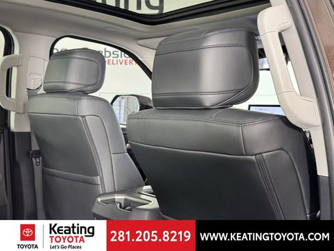 Used 2023 Toyota Tundra Limited image 18