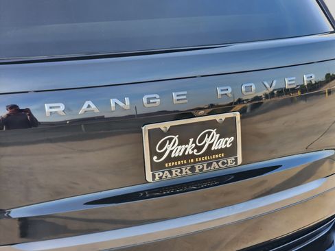 Used 2025 Land Rover Range Rover SE AWD/4WD image 35