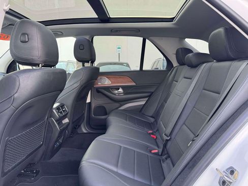Used 2024 Mercedes-Benz GLE 350 4MATIC image 11