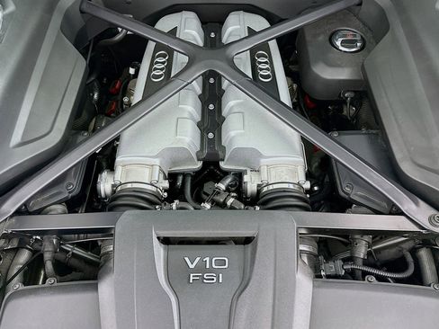 Used 2020 Audi R8 V10 image 12