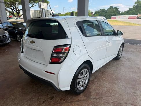 Used 2017 Chevrolet Sonic LT FWD image 6