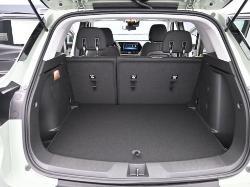 New 2026 Chevrolet TrailBlazer LT w/ Midnight Edition FWD image 16