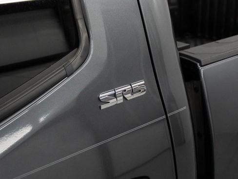 Used 2022 Toyota Tacoma SR5 w/ Technology Package image 3