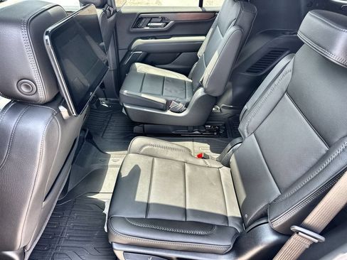 New 2026 GMC Yukon Denali w/ Denali Reserve Package AWD/4WD image 16