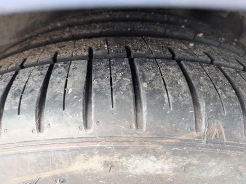 Used 2005 Chrysler Crossfire Limited RWD image 45