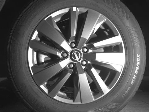 Used 2025 Nissan Pathfinder SV image 12