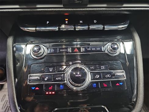 Used 2022 Lincoln Corsair AWD w/ Equipment Group 101A image 24