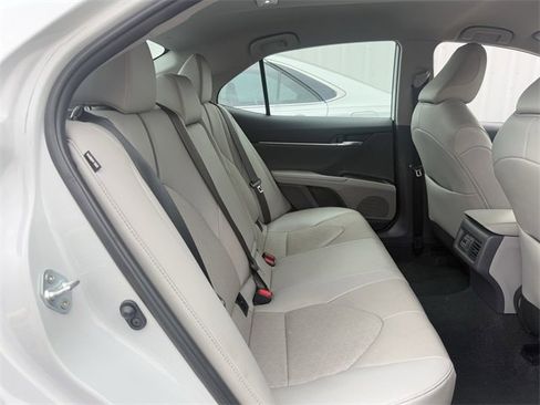 Used 2024 Toyota Camry XSE image 32
