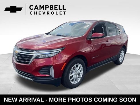 Used 2024 Chevrolet Equinox LT w/ LPO, Floor Liner Package FWD image 1