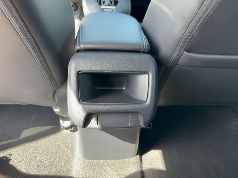 Used 2023 Honda HR-V EX-L image 31