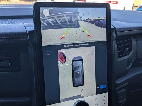 Used 2022 Ford Expedition Max Limited image 16