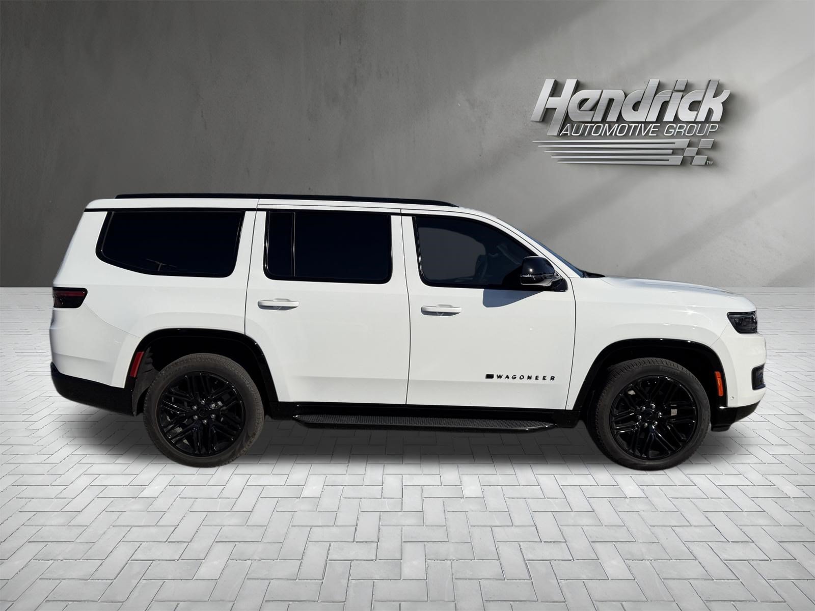 Used 2024 Jeep Wagoneer Series II AWD/4WD image 10