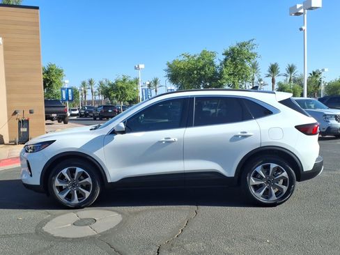 Certified 2023 Ford Escape Platinum w/ Premium Technology Package AWD/4WD image 7