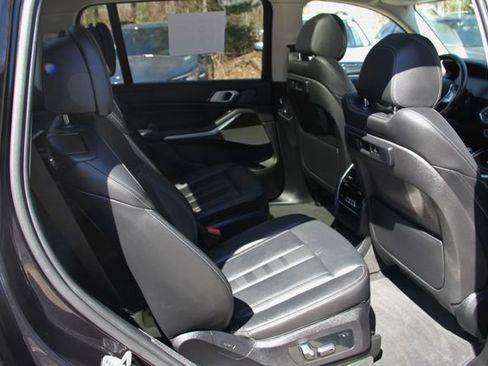 Used 2019 BMW X7 xDrive40i w/ Cold Weather Package AWD/4WD image 41