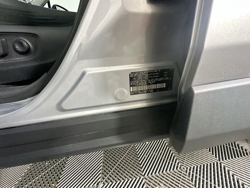 Used 2021 Toyota RAV4 XLE image 12