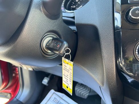 Used 2022 Nissan Rogue Sport S AWD/4WD image 18