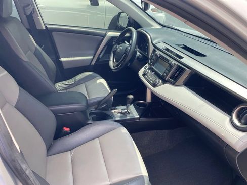 Used 2014 Toyota RAV4 Limited FWD image 4