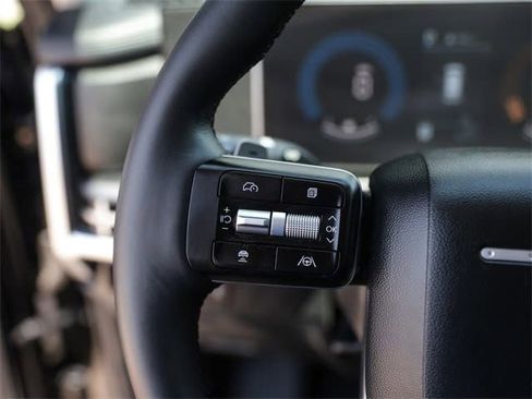 Certified 2025 Hyundai Santa Fe SE w/ Tow & Go Package image 16