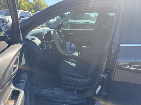 Used 2020 Chevrolet Equinox LT w/ Driver Convenience Package FWD image 9
