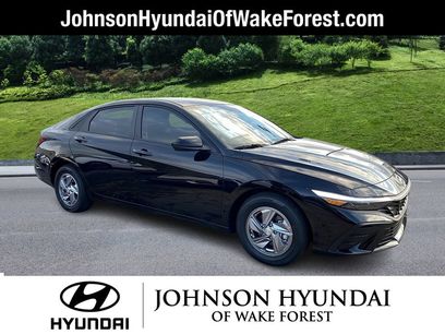 Used 2025 Hyundai Elantra SE