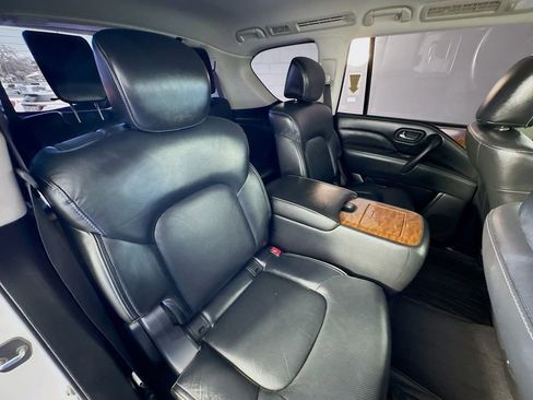 Used 2019 INFINITI QX80 Luxe image 29