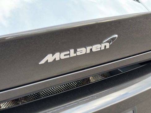Used 2017 McLaren 570S RWD image 18