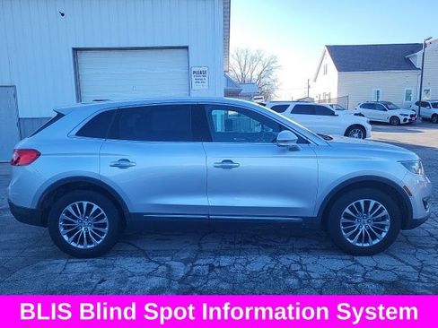 Used 2018 Lincoln MKX Select w/ Select Plus Package AWD/4WD image 30