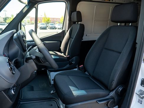 New 2026 Mercedes-Benz Sprinter 2500 image 14
