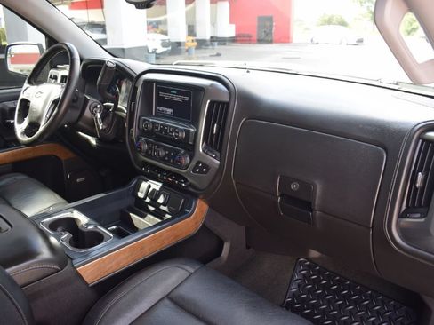 Used 2018 Chevrolet Silverado 1500 LTZ w/ LTZ Plus Package RWD image 14